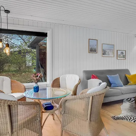 2 Bedroom Stunning In Holiday home